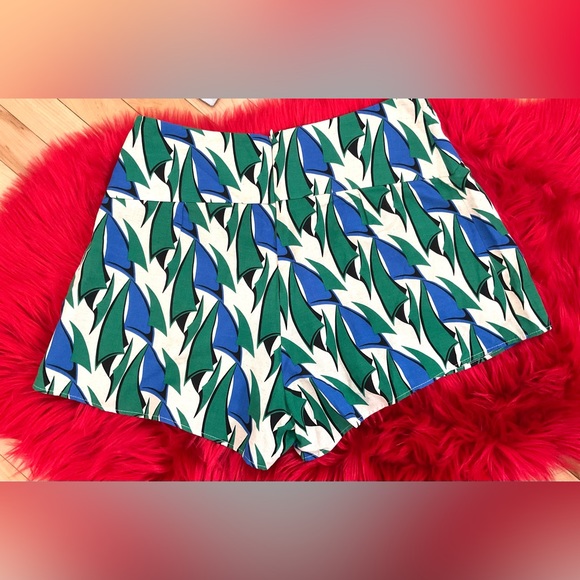 ZARA SHORTS - Picture 4 of 6